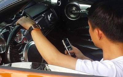 Minh 'Nhựa' khoe clip cầm lái Pagani Huayra 78 tỷ chạy quanh công ty