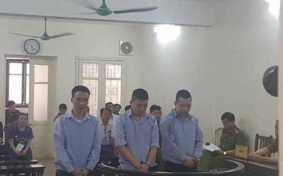 Buôn hai chuyến ‘hàng trắng’, đổi ba án chung thân