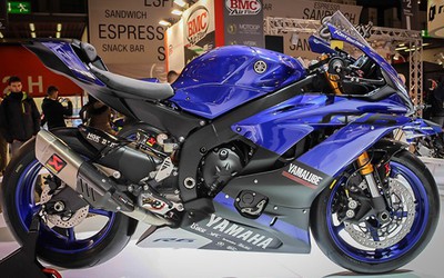 Siêu môtô Yamaha R6 2017 giá 278 triệu đồng hầm hố cỡ nào?