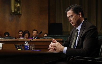 Tiết lộ cuộc trò chuyện với TT Trump, Comey có thể lĩnh án 35 năm tù