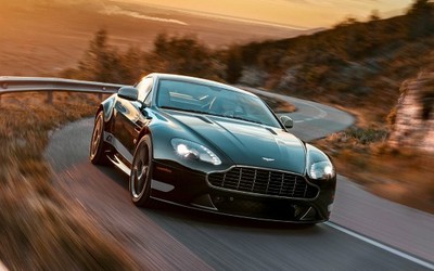 Lỗi phần mềm hộp số, Aston Martin Vantage bị triệu hồi trên toàn cầu