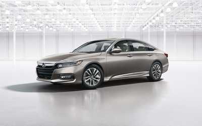 Honda Accord 2018 có 'đủ trình' đấu với Toyota Camry phiên bản mới?