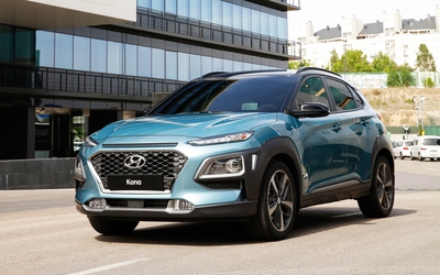 Hyundai Kona bỏ xa Kia Stonic về số lượng đơn đặt hàng