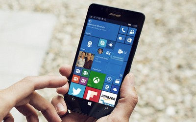 Vì sao Windows Mobile của Microsoft 'thất thủ'?