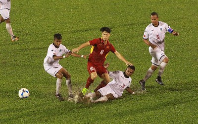 U22 Việt Nam 4–0 U22 Đông Timor: Hai ngôi sao rực sáng