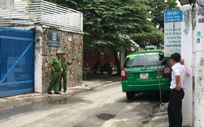 Tạm giữ tài xế 'taxi công nghệ' chĩa súng vào tài xế taxi Mai Linh