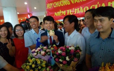 Hà Tĩnh chào đón nam sinh đạt HCV Olympic Toán quốc tế 2017