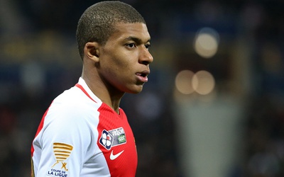 Mbappe giá 180 triệu euro: Con số 'ảo' thời bão giá