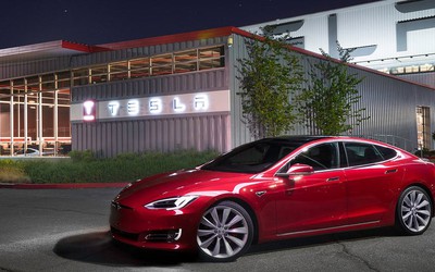 Tesla nâng cấp Model S và Model X