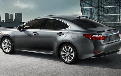 1.760 xe Lexus ES 350 2017 bị triệu hồi do lỗi hệ thống lái