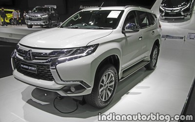 Bản nâng cấp Mitsubishi Pajero Sport liệu'có cửa' với Fortuner 2017?