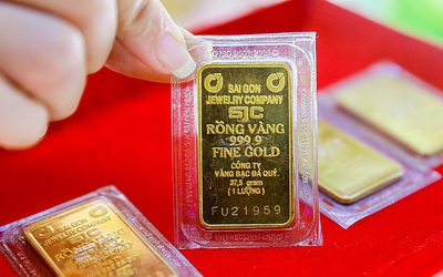 Giá vàng 15/10: Vàng thế giới giảm, trong nước đi ngang