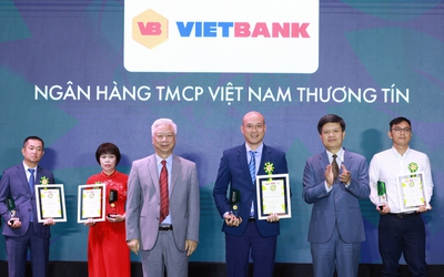 Vietbank lần thứ hai liên tiếp được vinh danh "Thương hiệu mạnh – phát triển bền vững 2024"