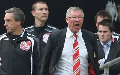 MU tiếp tục giáng "đòn đau" vào Sir Alex Ferguson