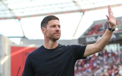 Man City nhắm Xabi Alonso, Xavi trở thành ứng cử viên thay Ten Hag