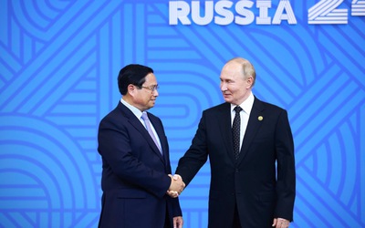 Thủ tướng Phạm Minh Chính tiếp xúc lãnh đạo nhiều nước bên lề Hội nghị BRICS mở rộng