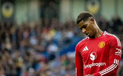 Cổ động viên Man Utd bức xúc với Rashford