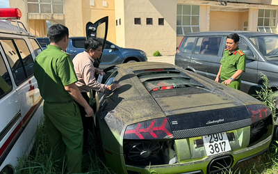 Tiêu hủy 2 "siêu xe" là tang vật bị tịch thu cách đây 4 năm