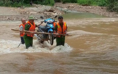 Nghệ An: Mưa lũ kéo dài, nhiều thủy điện đồng loạt xả nước