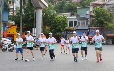 Bí thư Thành ủy Hải Phòng tham gia giải chạy gây quỹ “Vì người nghèo”