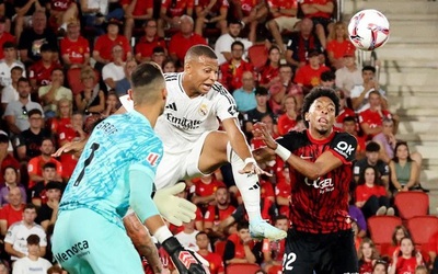 Real Madrid sảy chân ngay vòng mở màn La Liga