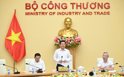 Thị trường điện cạnh tranh: Ai không đồng thuận phải đứng sang một bên