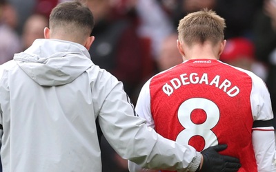 Arsenal mất đi "bộ não sáng tạo" trong lối chơi