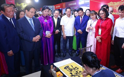 SHB, T&T Group chung tay kết nối, lan tỏa tinh hoa văn hóa Việt Nam tại Lễ hội Văn hóa Thế giới