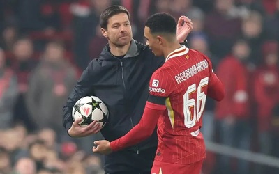 Alonso trở thành ứng viên cho vị trí HLV trưởng Liverpool