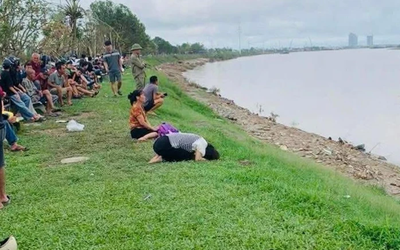 Thương tâm vụ 3 bố con mất tích, tìm thấy thi thể 2 bé gái trên sông Lam
