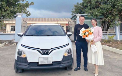 Chủ xe Quảng Ninh kể chuyện hết say xe, tiết kiệm tiền triệu di chuyển mỗi tháng khi mua VinFast VF 5