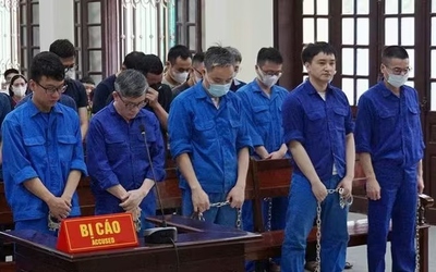 "Tiếp tay" cho buôn lậu, 14 cựu cán bộ Hải quan Hải Phòng lĩnh án