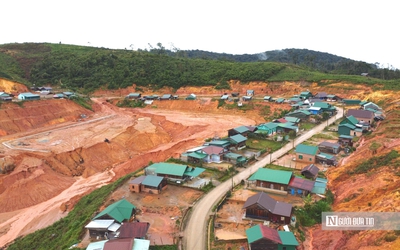 Người dân khu tái định cư ở Lâm Đồng thấp thỏm giữa sườn đồi dốc liên tục sạt lở