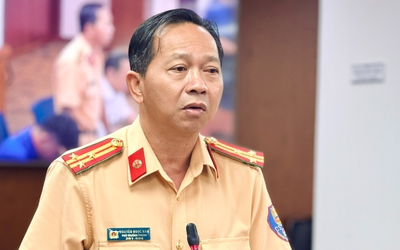Tp.HCM quyết xử lý lấn chiếm vỉa hè để không còn "tồn tại dai dẳng"