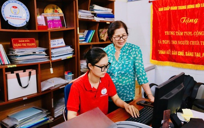 Hành trình giải thoát bé gái của nữ luật gia nặng trăn trở bảo vệ trẻ em