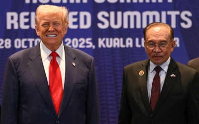 Ông Trump khởi động chuyến công du châu Á bằng loạt thỏa thuận thương mại và hòa bình