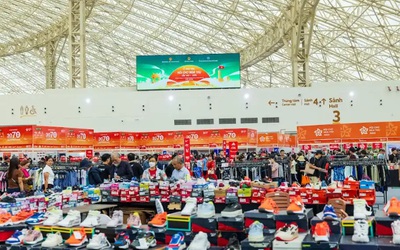 Choáng ngợp giữa Hội chợ Mùa Thu 2025: Mua - Ăn - Chơi - Chill - Check-in cả tuần không hết