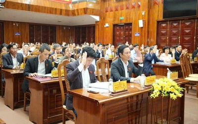 Bãi nhiệm chức danh một Hội thẩm TAND tỉnh Quảng Trị