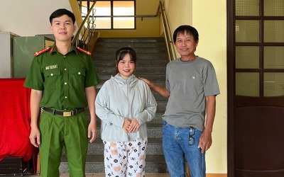 Tài khoản ngân hàng bất ngờ nhận số tiền lớn, cô gái trẻ vội trình báo công an