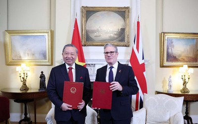Việt Nam và Anh nâng cấp quan hệ lên Đối tác Chiến lược Toàn diện