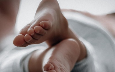 Người đàn ông nặng 138kg vô tình giẫm tử vong con của bạn gái