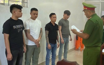 Mâu thuẫn mời bia, 4 thanh niên mang hung khí truy sát bạn nhậu