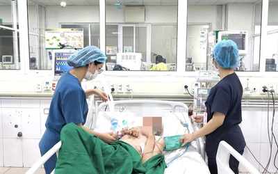Cứu sống cụ ông 90 tuổi ngừng tim vì nghẹn cơm trong bữa tối