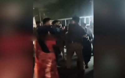 Tông cô gái tử vong, người đàn ông đi xe máy bị dân vây đánh