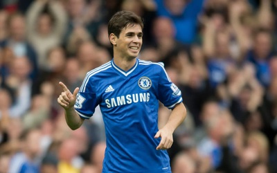 Tiền vệ Oscar nhập viện khẩn cấp, tình hình "rất nghiêm trọng"