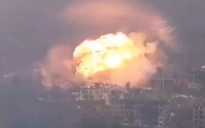 Bom lượn FAB-3000 Nga tấn công cứ điểm thủy quân lục chiến Ukraine ở Donetsk