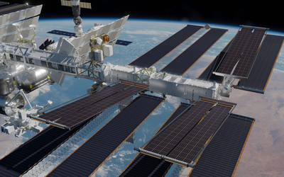 Tấm pin năng lượng mặt trời được lắp đặt ở độ cao không ngờ