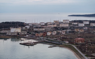 Gã khổng lồ dầu Nga đối diện lựa chọn khó khăn, muốn vội cũng không được