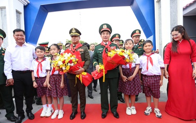 Chùm ảnh: Lực lượng quân y Việt Nam – Campuchia phối hợp diễn tập cứu trợ thảm họa