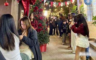 Các quán cà phê "hốt bạc" nhờ trend check-in mùa Giáng sinh